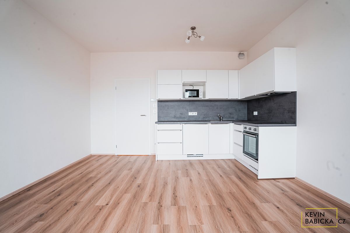 Pronájem bytu 1+kk 30 m²