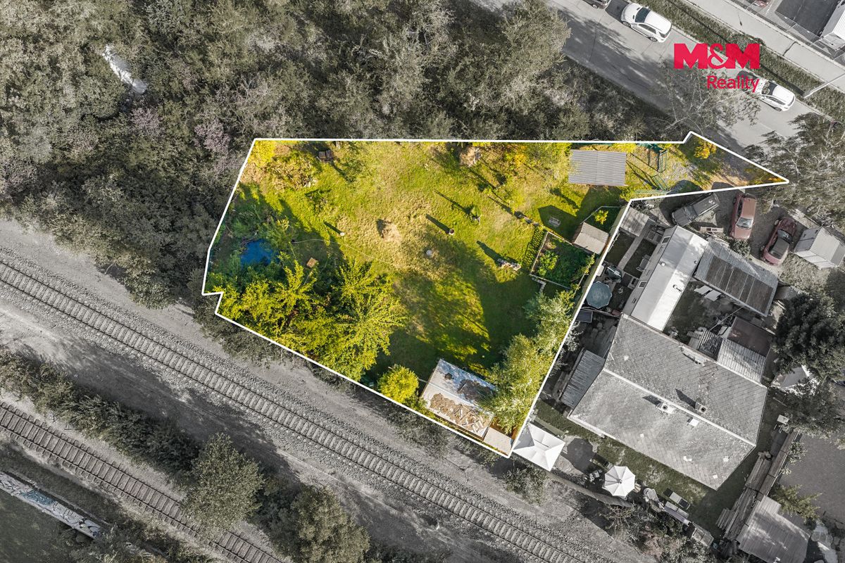 Prodej stavebního pozemku 769 m² – fotografie 4