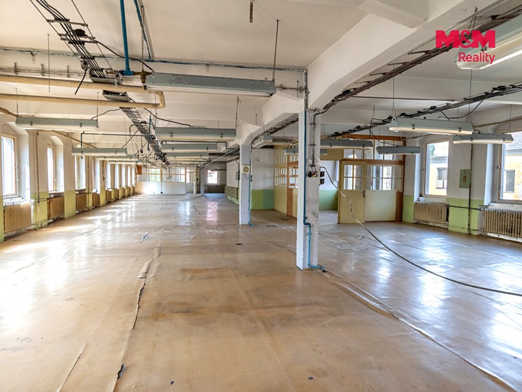 Prodej komerčního prostoru, 2 640 m² (30 z 30)