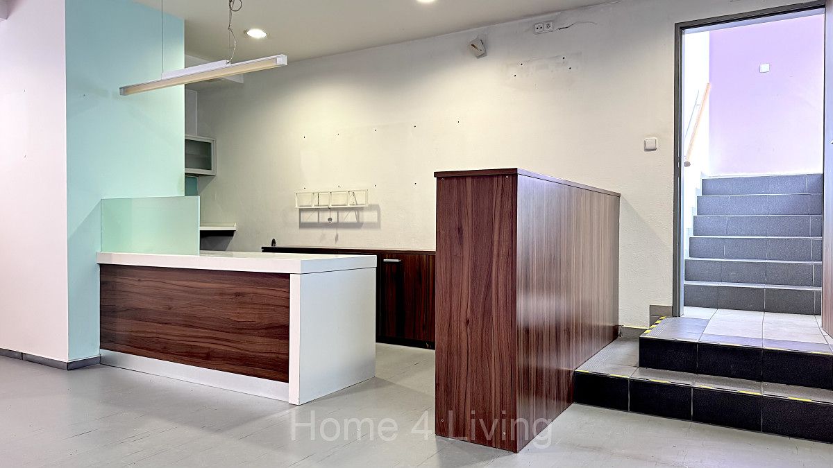 Pronájem obchodního prostoru 270 m²