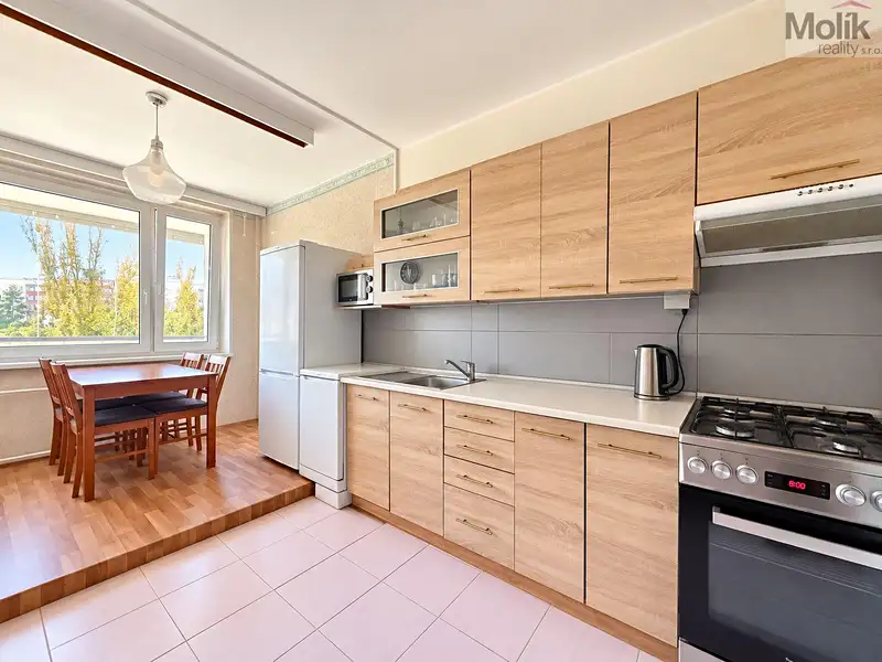 Pronájem bytu 3+1 68 m², Most – náhled fotky 2