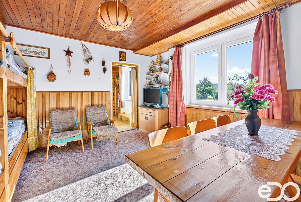 Prodej chaty 45 m², pozemek 987 m²