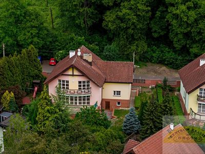 Prodej rodinného domu 330 m², pozemek 846 m²