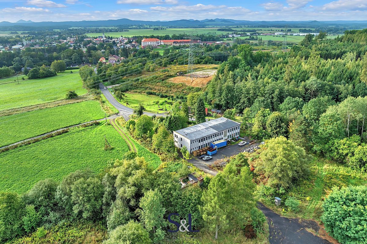 Prodej výrobní haly, prostoru 680 m²