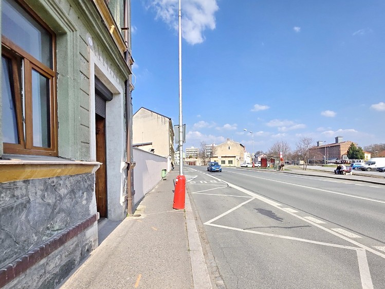 Комерційне приміщення на продаж, 16 м² (12 з 15)