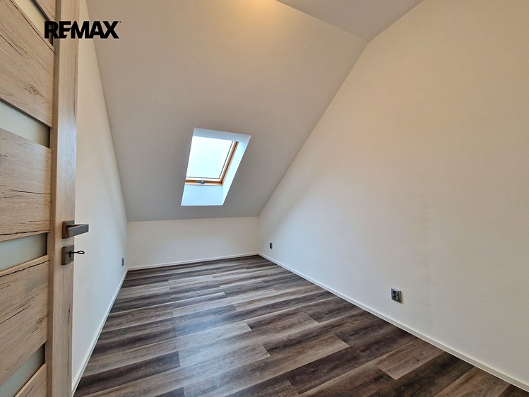 Prodej bytu 2+1, 96 m² (14 z 23)