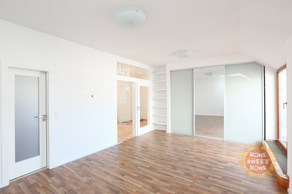Pronájem bytu 4+kk 155 m² – fotografie 4