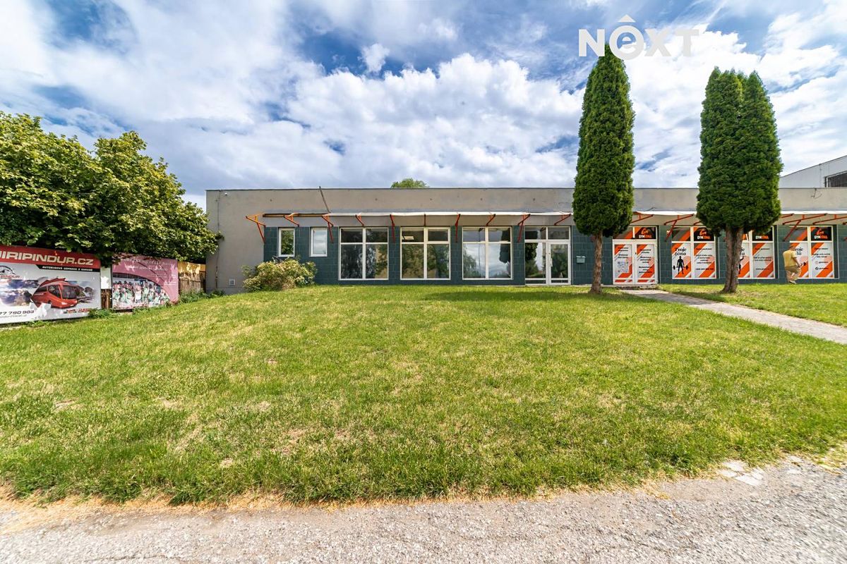 Pronájem obchodního prostoru 142 m² – fotografie 3