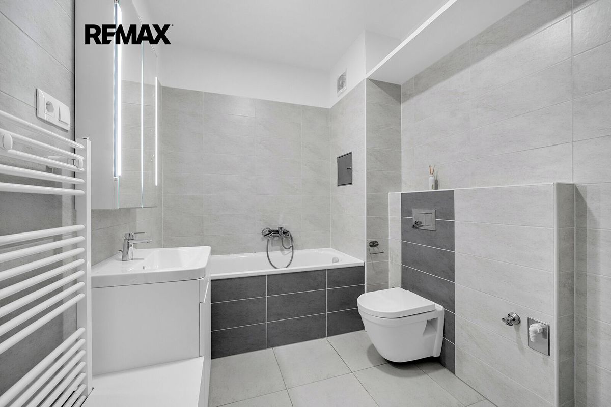 Pronájem bytu 2+1 58 m² – fotografie 3