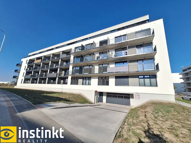 Pronájem bytu 1+kk 26 m², Plzeň – náhled fotky 3