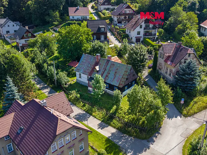 Prodej rodinného domu 180 m², pozemek 1174 m², Jablonec nad Nisou – náhled fotky 1