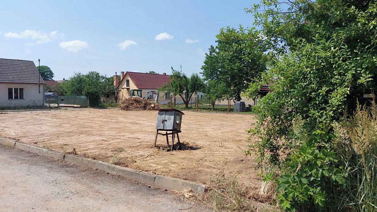 Prodej stavebního pozemku 502 m² – fotografie 2