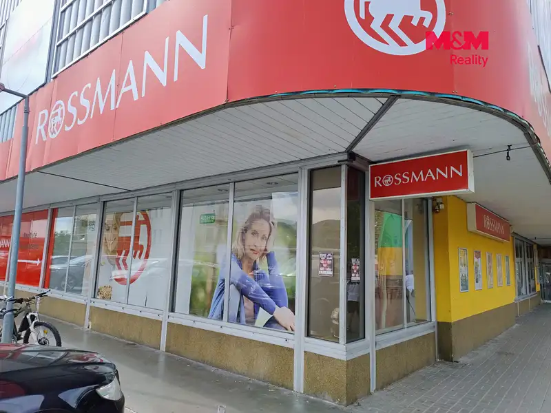 Pronájem obchodního prostoru 304 m², Děčín – náhled fotky 2