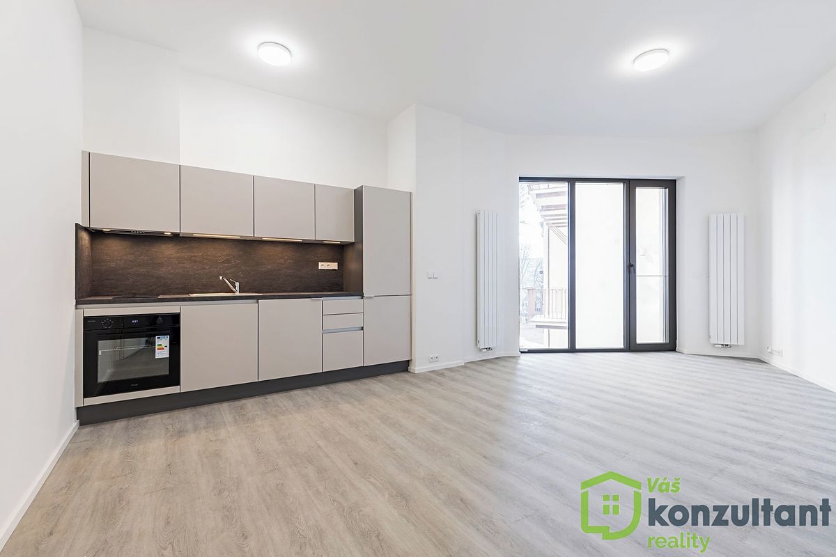 Pronájem bytu 1+kk 27 m² – fotografie 2