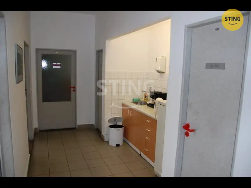 Pronájem kanceláře 21 m², Olomouc – náhled fotky 2