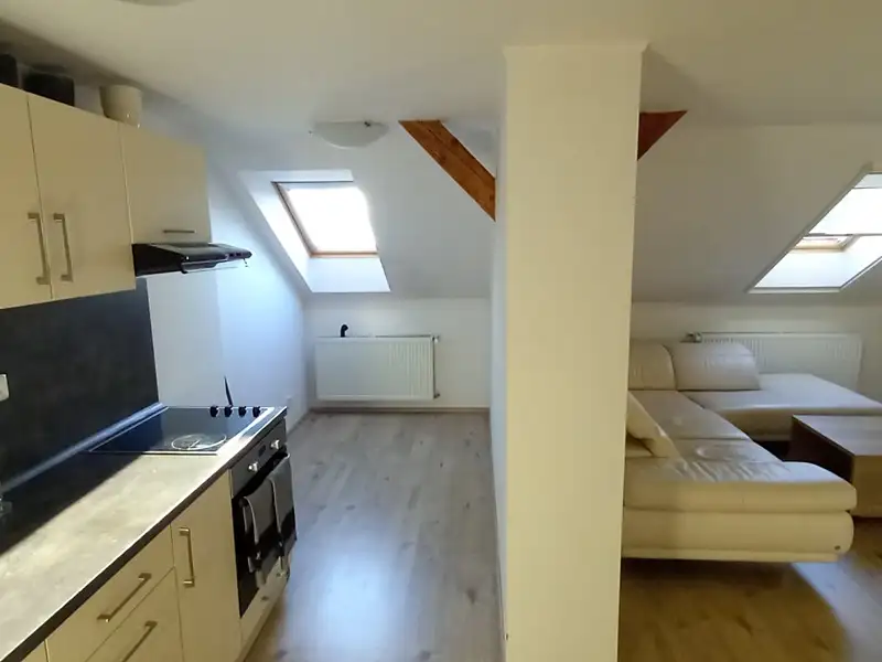 Pronájem bytu 2+1 66 m², Ústí nad Labem – náhled fotky 1