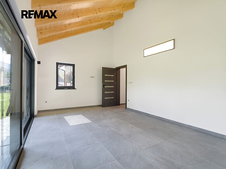 Комерційне приміщення на продаж, 206 м² (9 з 35)