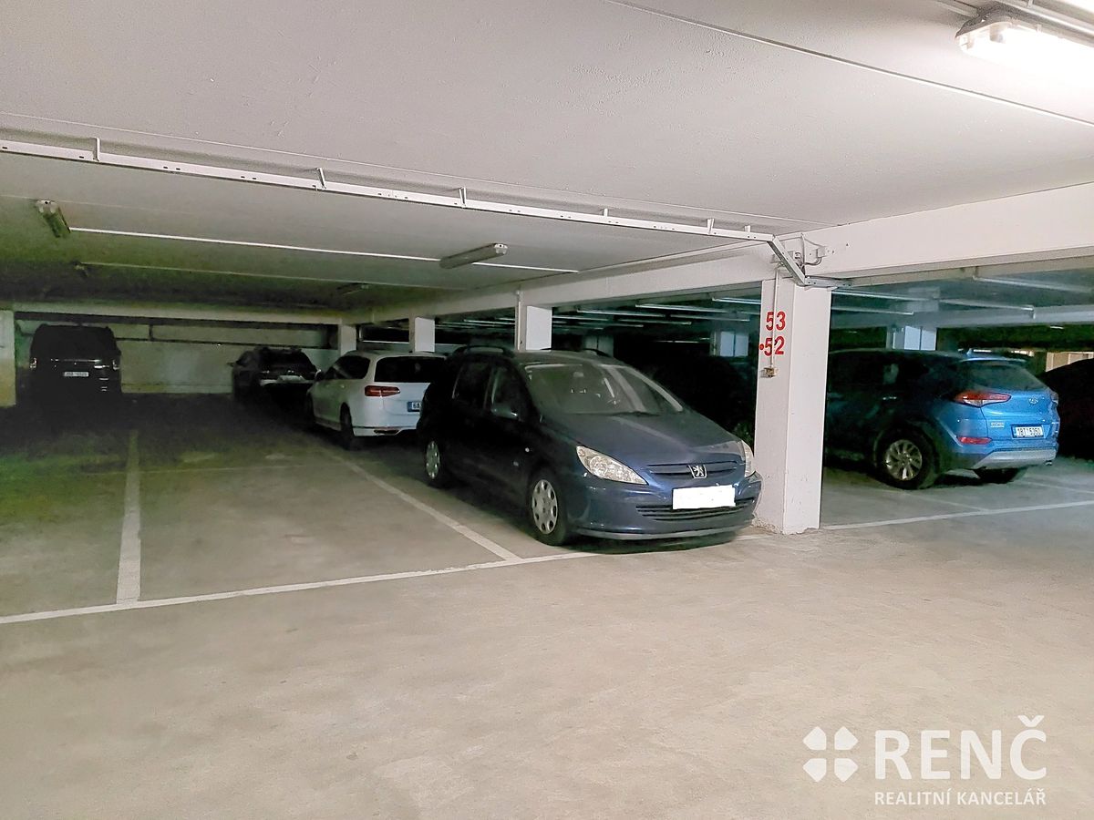 Pronájem garážového stání 12 m² – fotografie 5