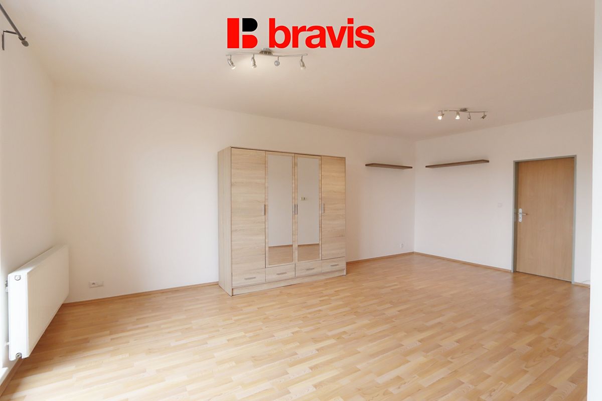 Pronájem bytu 2+kk 47 m² – fotografie 4