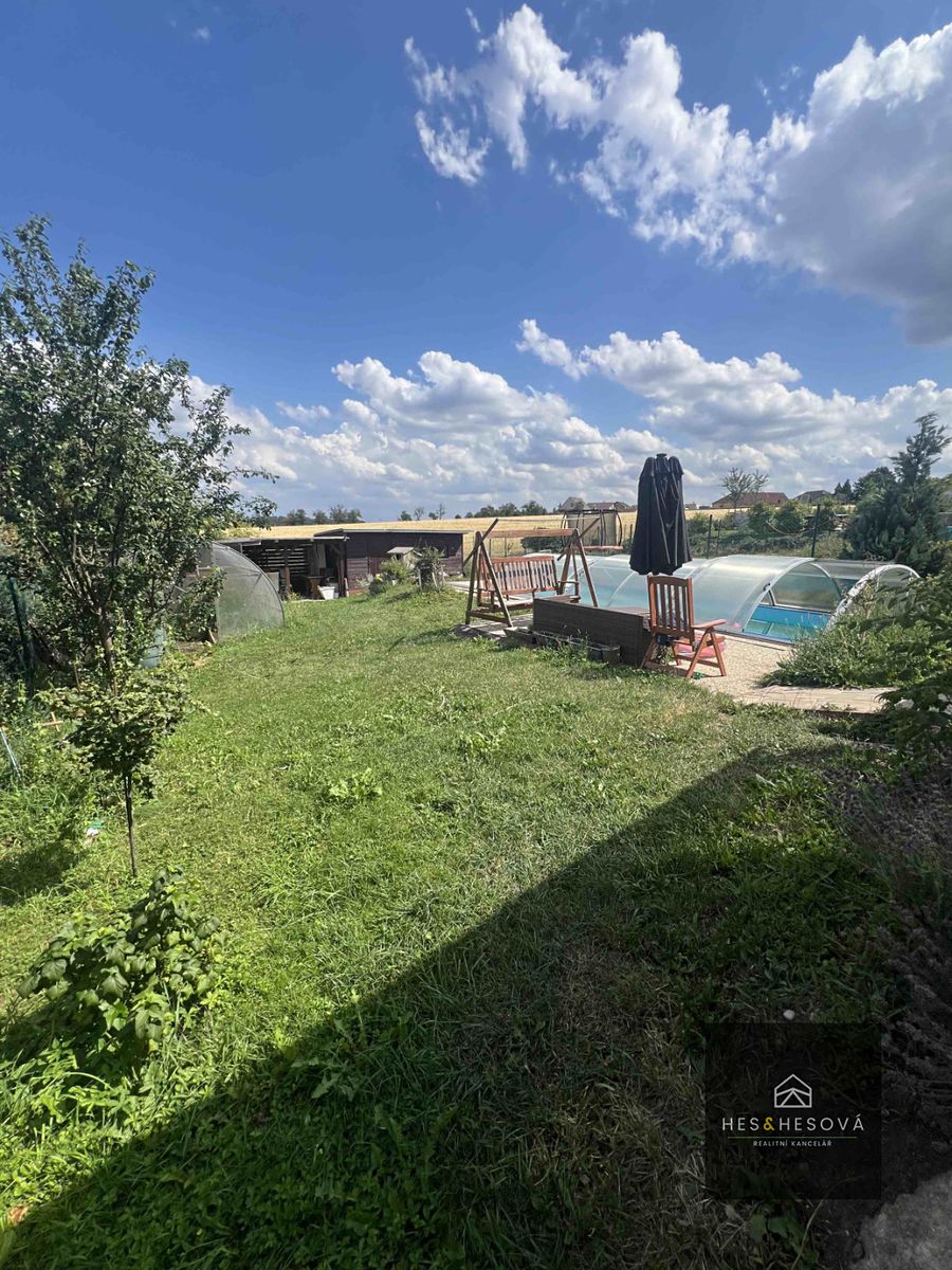 Prodej rodinného domu 100 m², pozemek 491 m² – fotografie 2