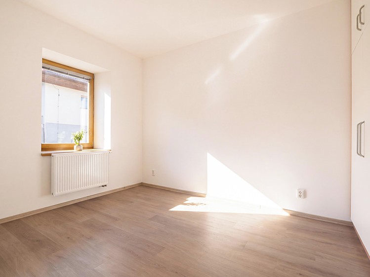 Pronájem bytu 2+kk, 59 m² (17 z 29)