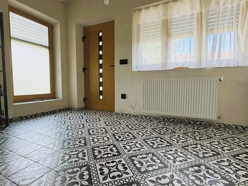 Prodej rodinného domu 80 m², pozemek 1038 m², Dnešice – náhled fotky 3