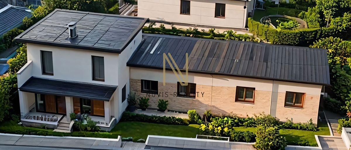 Prodej rodinného domu 200 m², pozemek 869 m² – fotografie 4