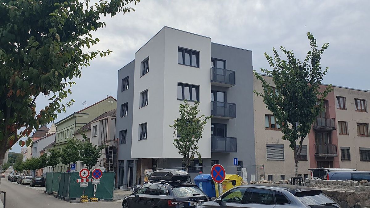 Pronájem bytu 2+kk 44 m² – fotografie 2