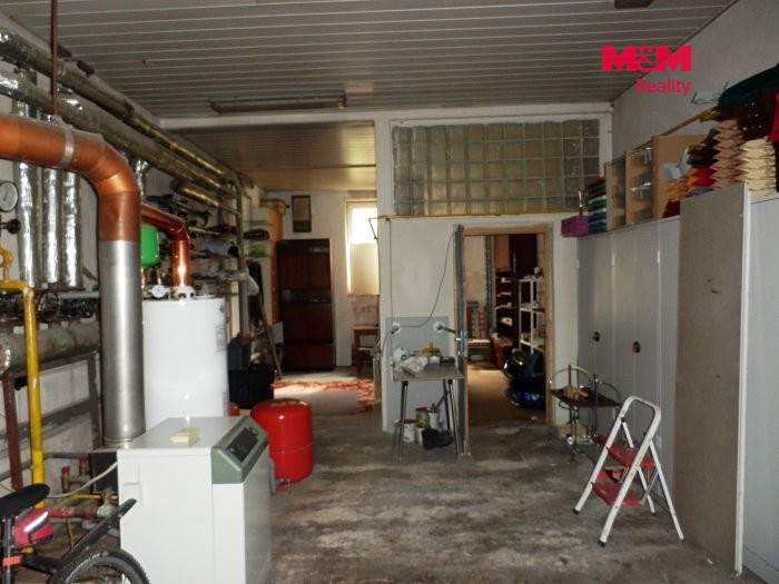 Prodej komerčního prostoru, 1 146 m² (8 z 30)