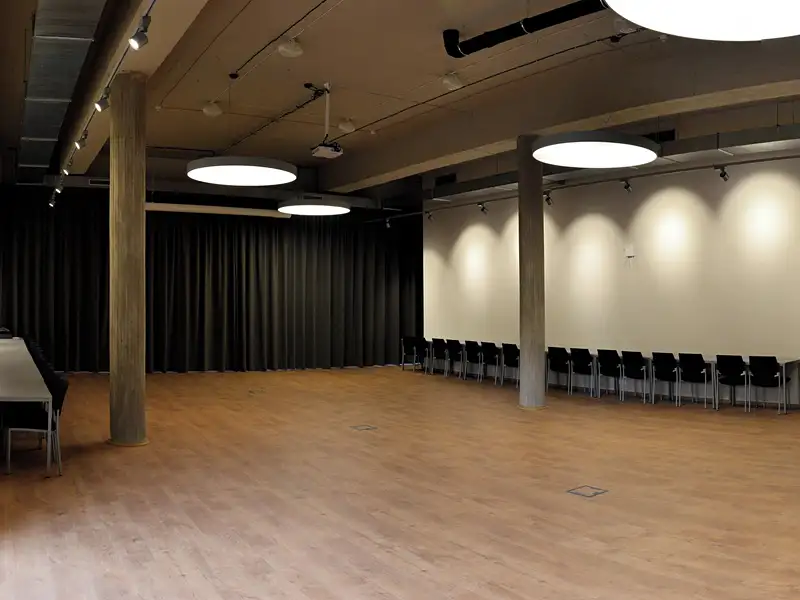 Pronájem obchodního prostoru 165 m², Praha – náhled fotky 2