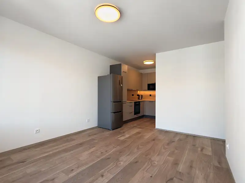 Pronájem bytu 2+kk 41 m², Praha – náhled fotky 3