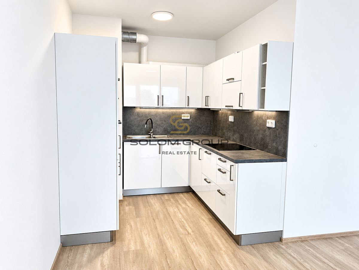 Pronájem bytu 2+kk 53 m² – fotografie 2