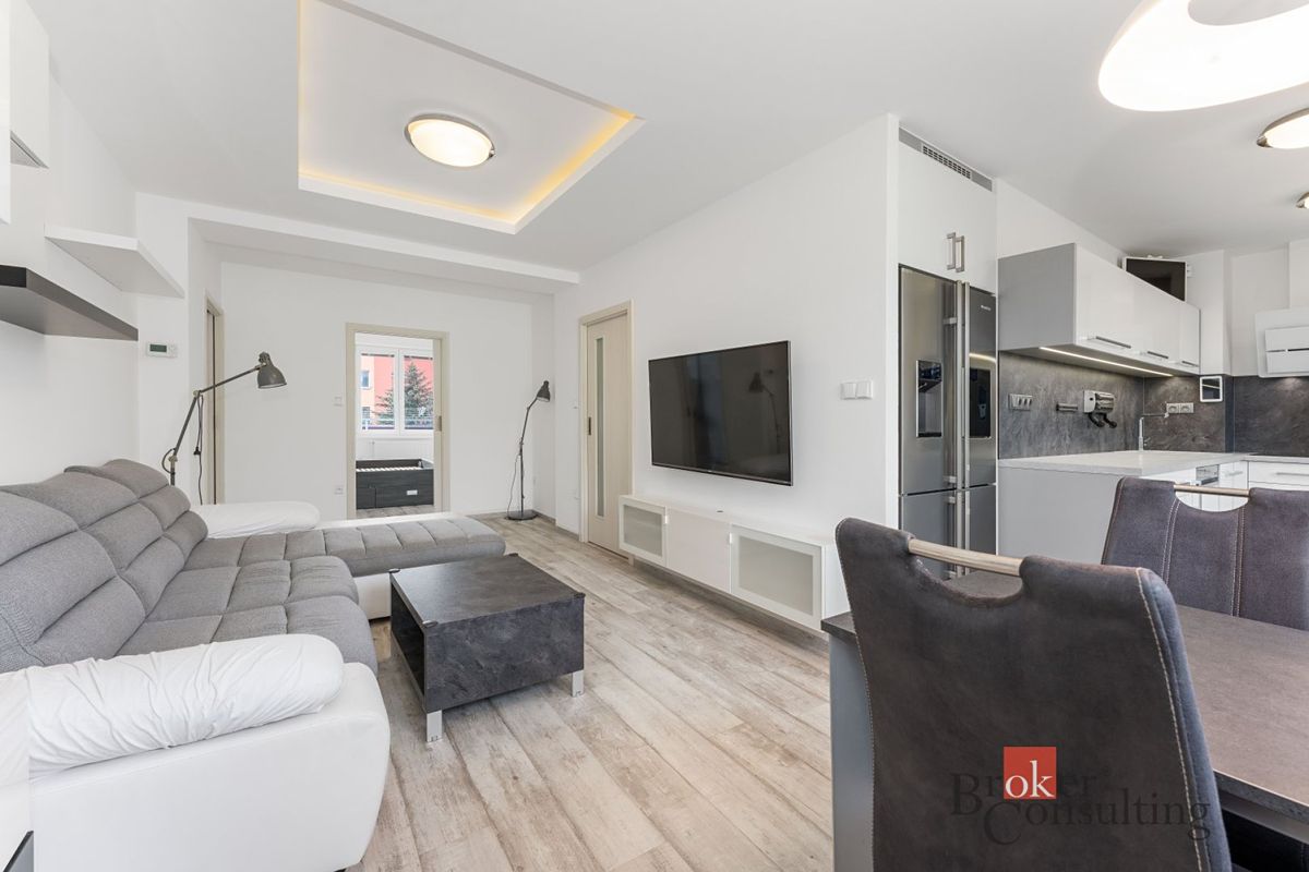 Pronájem bytu 3+kk 65 m²