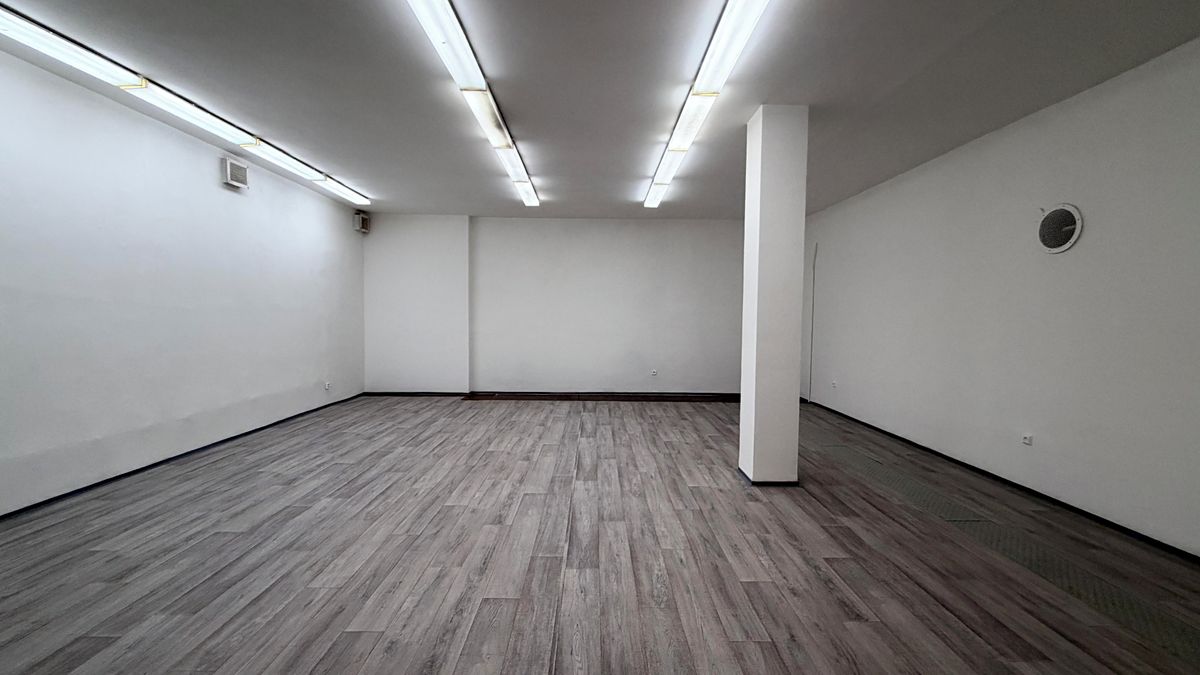 Pronájem kanceláře 75 m² – fotografie 3