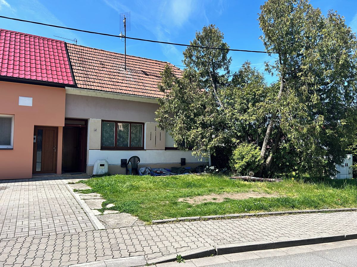 Prodej rodinného domu 65 m², pozemek 237 m², Popovice – fotka 1 z 3