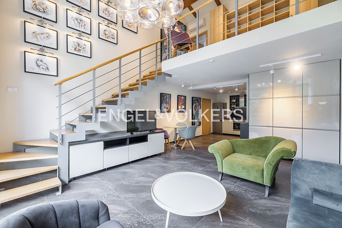 Pronájem bytu 2+kk 87 m² – fotografie 2