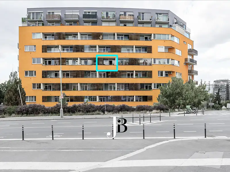 Prodej bytu 1+kk 51 m², Praha – náhled fotky 3