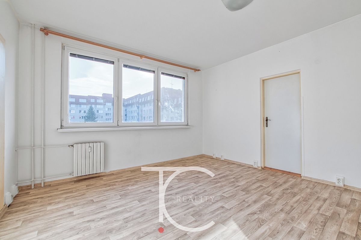 Pronájem bytu 1+1 32 m² – fotografie 4