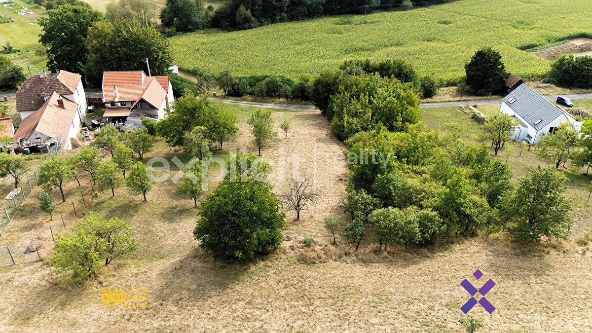 Prodej pozemku 930 m² – fotografie 5