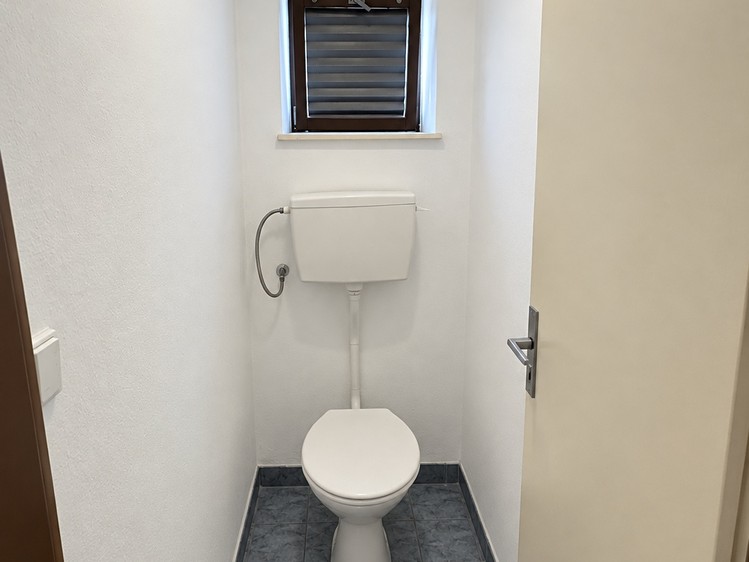 Pronájem komerčního prostoru, 32 m² (9 z 9)