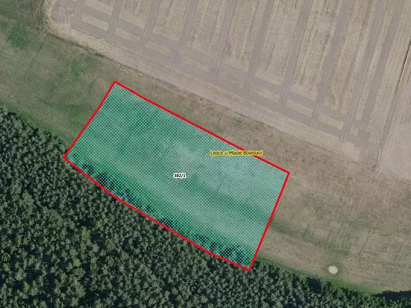 Prodej pole 6754 m², Ledce – náhled fotky 1