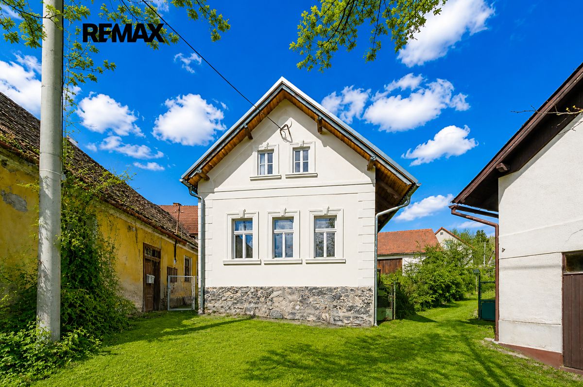 Prodej památky 231 m², pozemek 654 m², Popovice – fotka 1 z 3