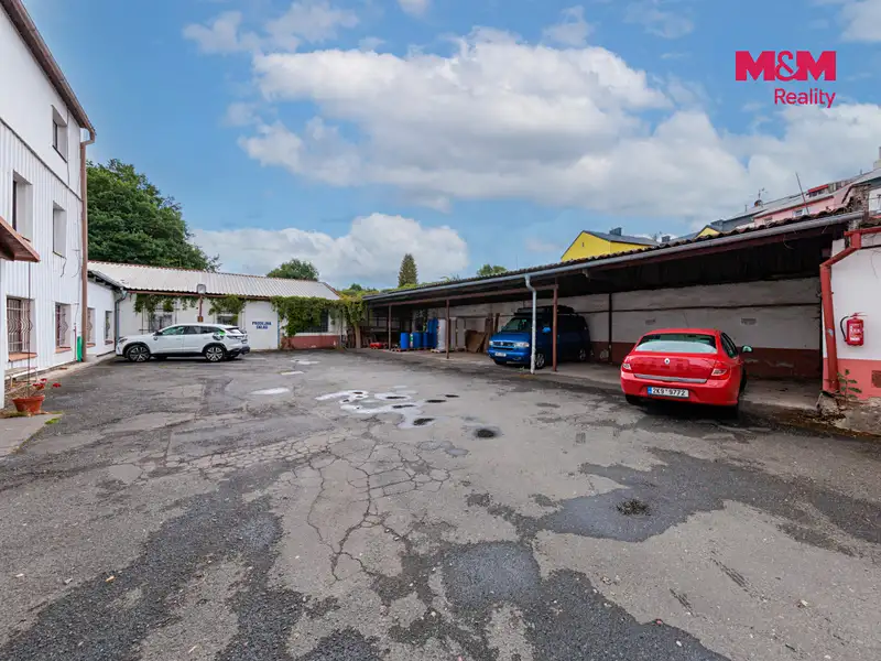 Prodej výrobní haly, prostoru 900 m², Karlovy Vary – náhled fotky 2