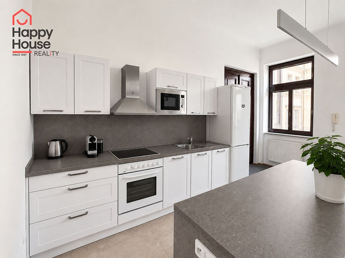 Pronájem bytu 2+kk 65 m², Praha – fotka 1 z 3