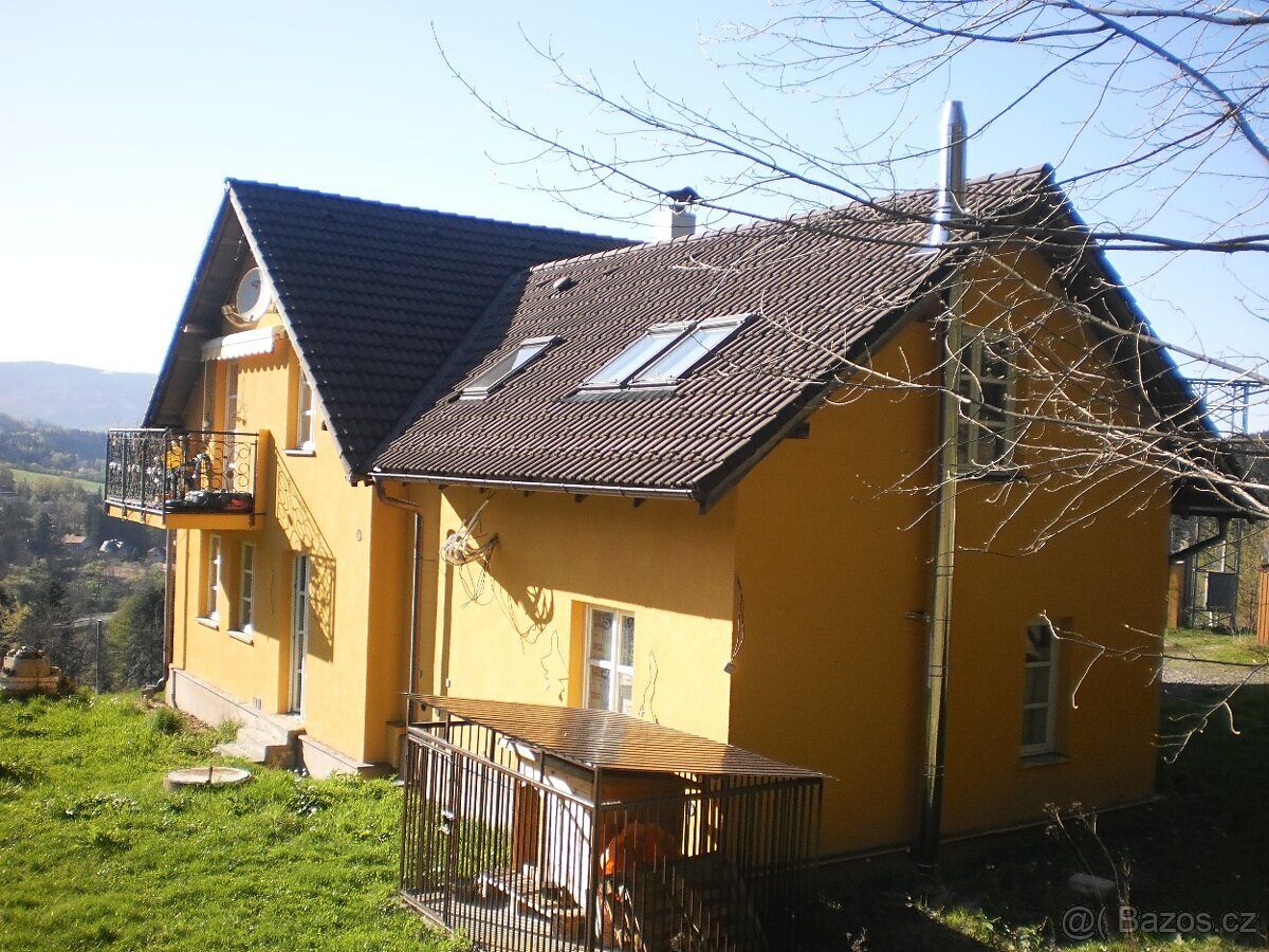 Dražba rodinného domu 203 m², pozemek 1322 m², Ostravice – fotka 1 z 3