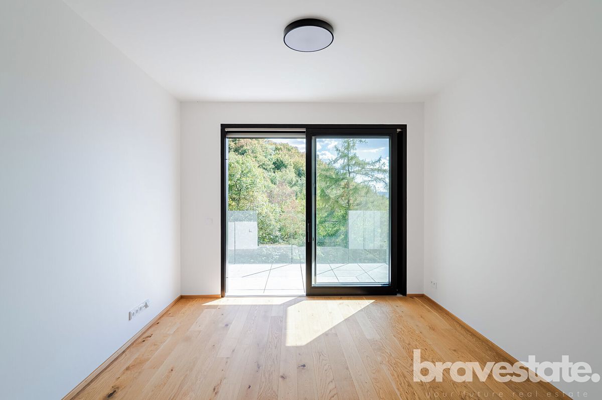 Pronájem bytu 4+kk 120 m² – fotografie 2