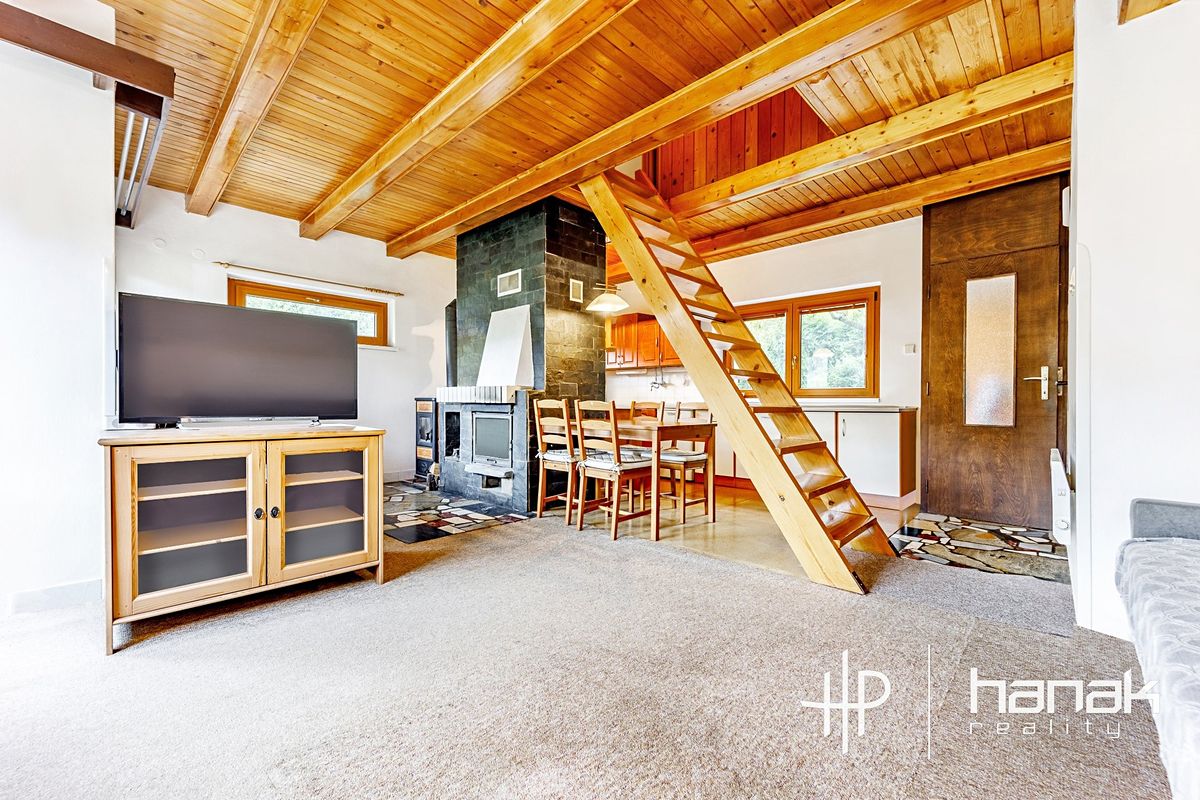 Prodej chaty 65 m², pozemek 752 m² – fotografie 2