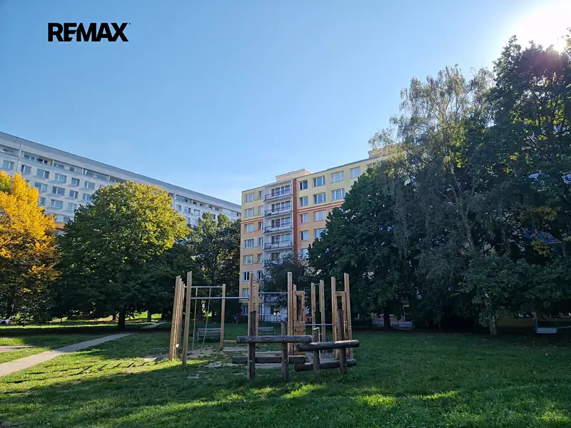 Pronájem bytu 1+1 26 m², Praha – náhled fotky 1