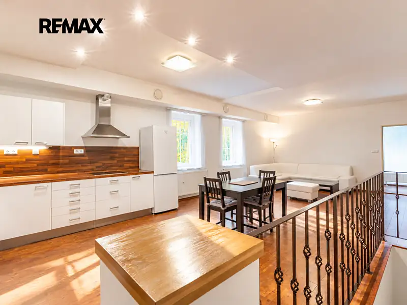 Pronájem bytu 2+kk 85 m², Praha – náhled fotky 2