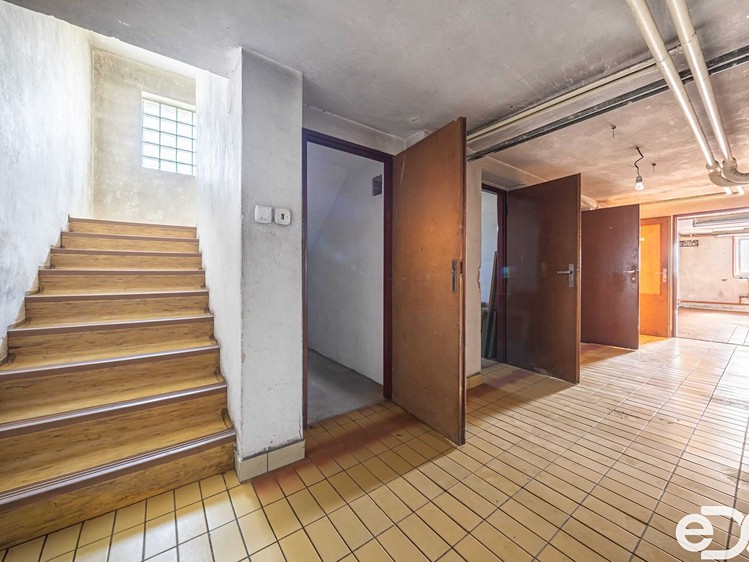 Будинок на продаж, 235 м² (7 з 48)